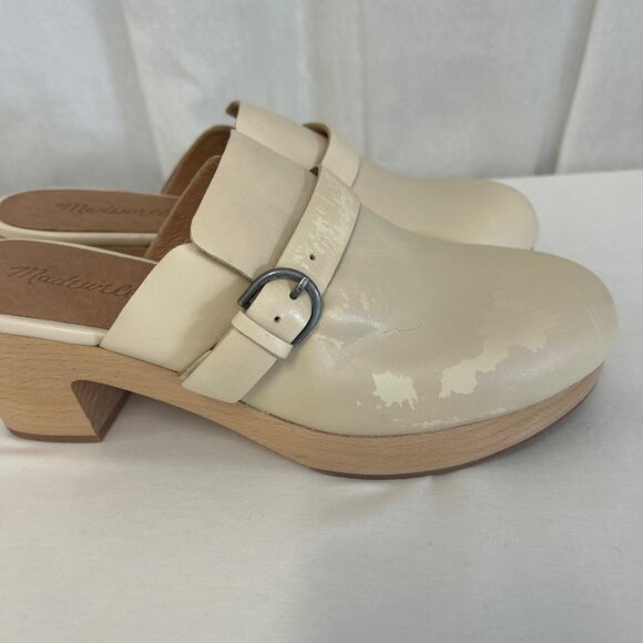 The Monique Buckle Clog Size 9 Flaw - Picture 4 of 8